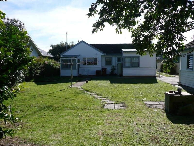 6 Adrian Street COLAC VIC, Colac - Thumbnail 2
