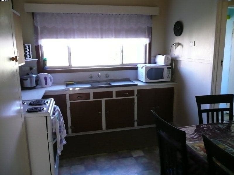 6 Adrian Street COLAC VIC, Colac - Thumbnail 3