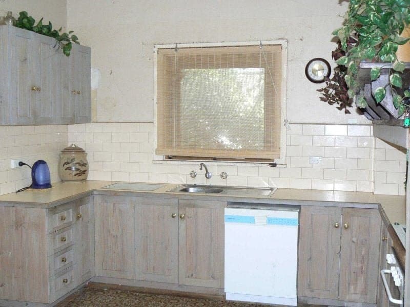 6 Nelson Street COLAC VIC, Colac - Thumbnail 2