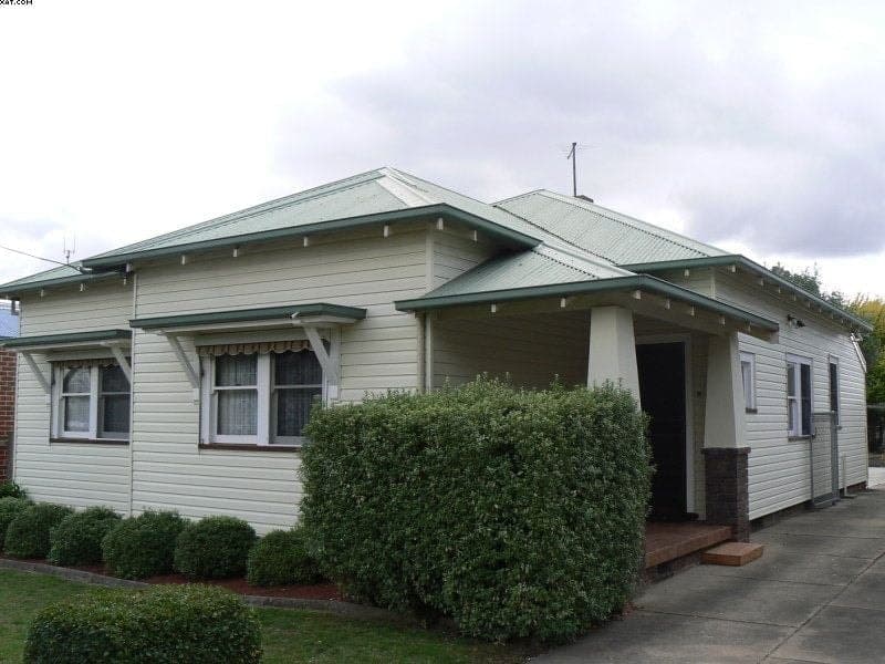 15 Moore Street COLAC VIC, Colac - Image 1