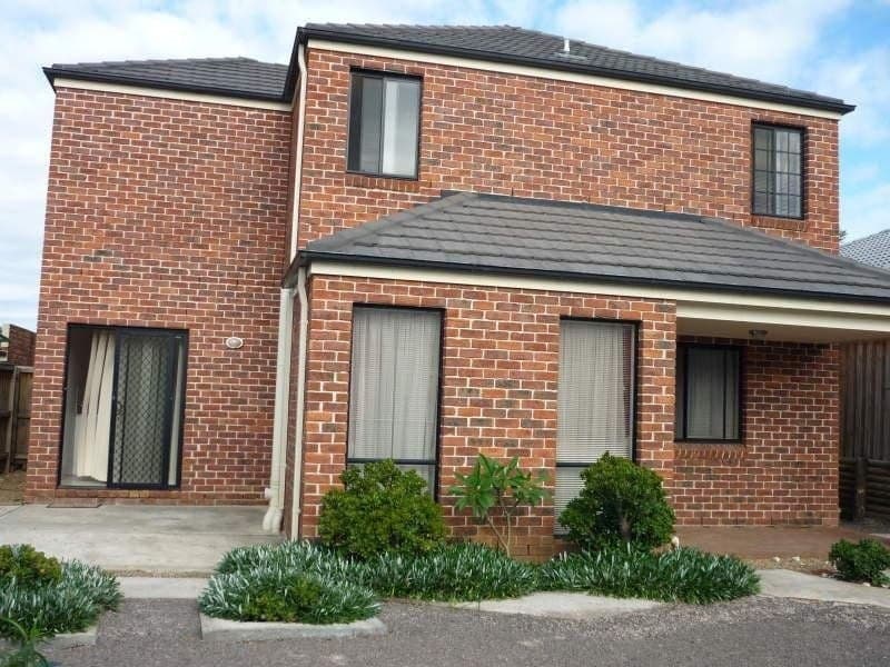 PLUMPTON, Plumpton - Thumbnail 8