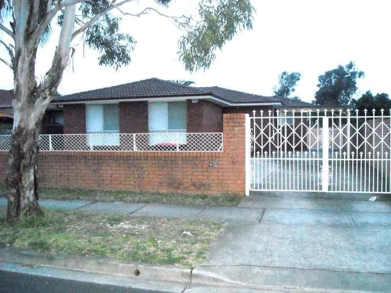 33 Irribin Street, Marayong - Image 1