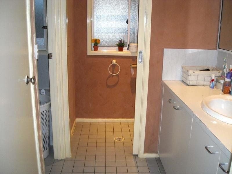14 Merevale Place, Oakhurst - Thumbnail 7