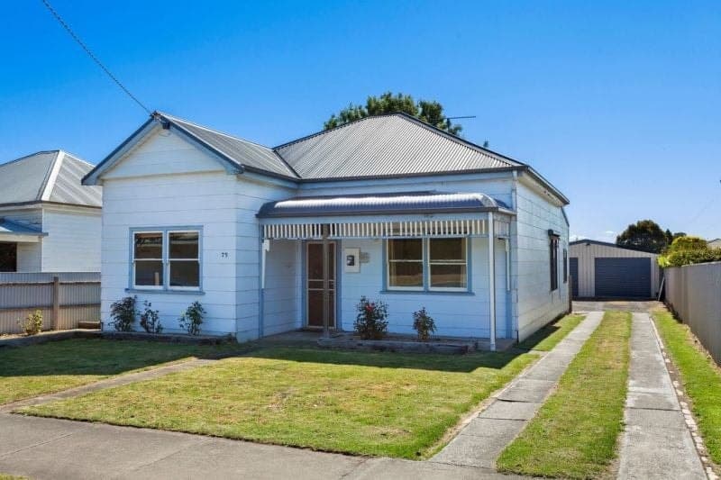75 Gravesend Street COLAC VIC, Colac - Image 1