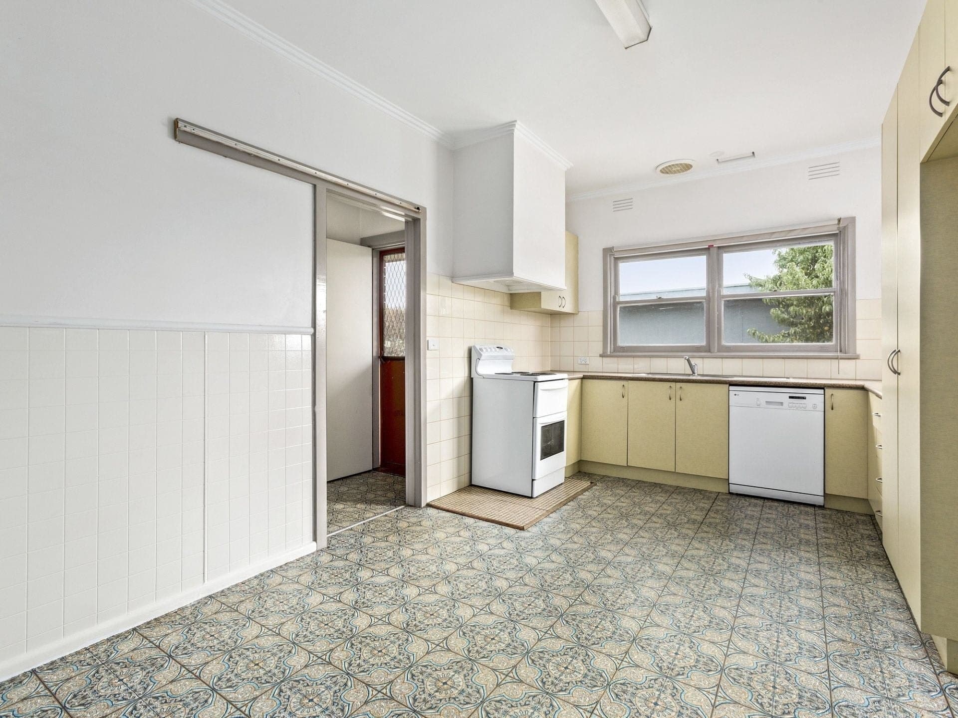 47 Church Street COLAC VIC, Colac - Thumbnail 4