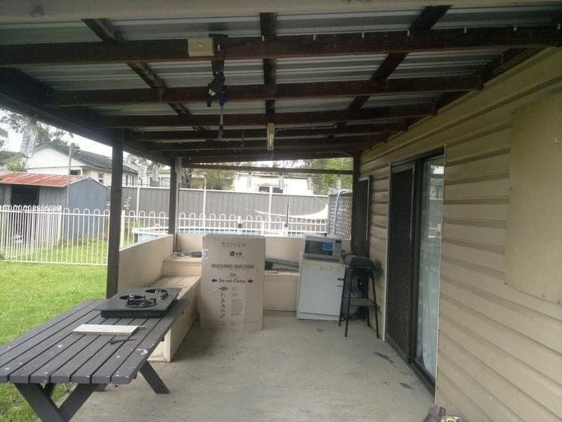 42 Mariana Cresent, Lethbridge Park - Thumbnail 7