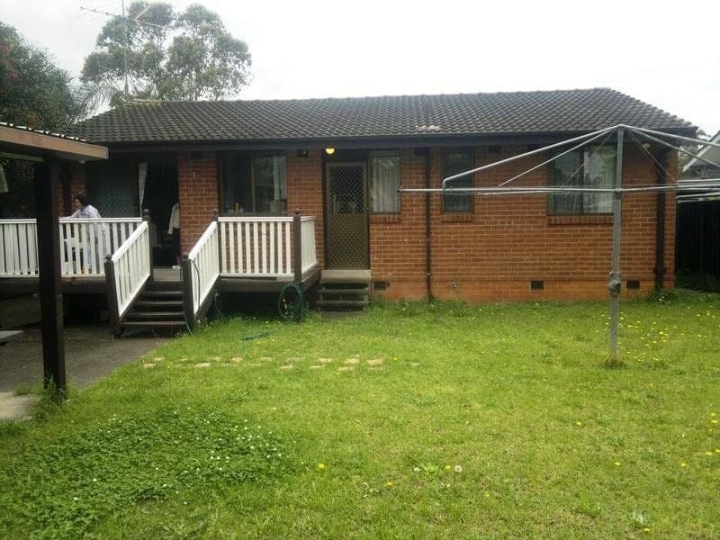 42 Mariana Cresent, Lethbridge Park - Thumbnail 8