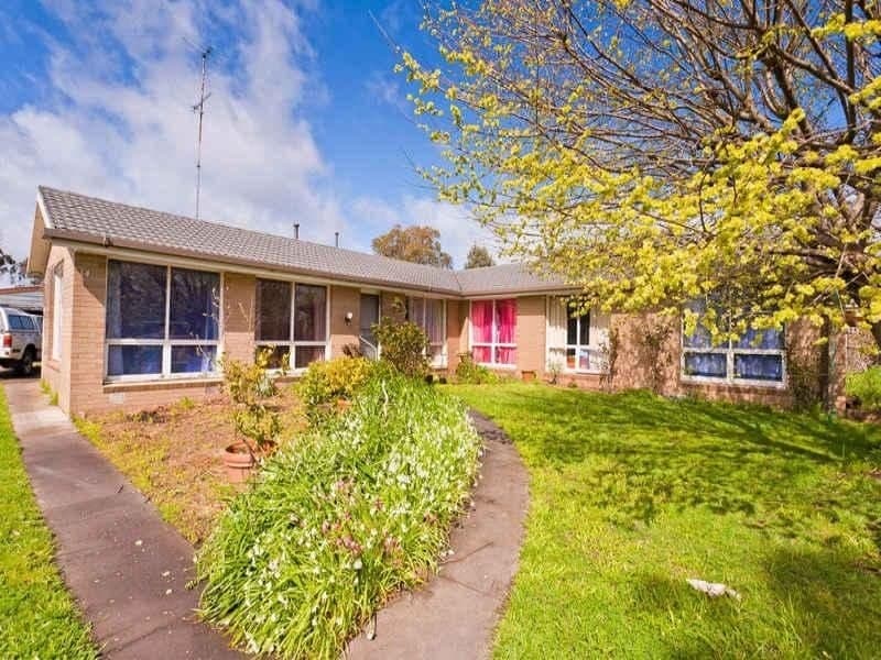 14 Chapel Street COLAC VIC, Colac - Image 1