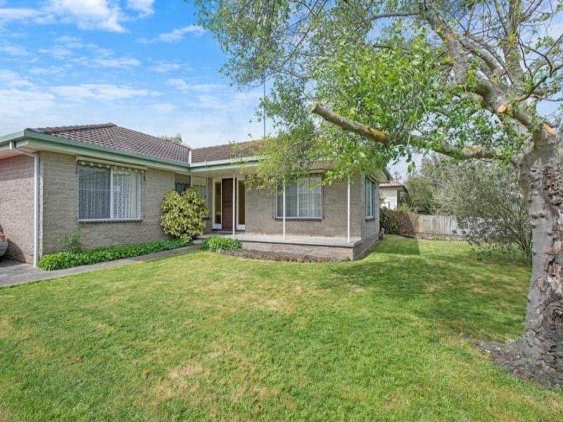 11 John Crescent COLAC VIC, Colac - Image 1
