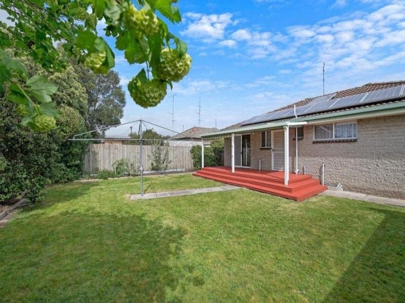 11 John Crescent COLAC VIC, Colac - Thumbnail 8