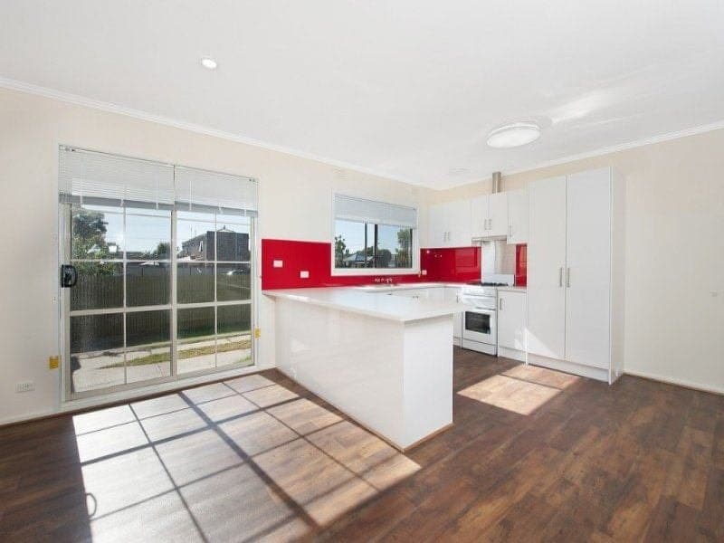 113 Hearn Street COLAC VIC, Colac - Thumbnail 2