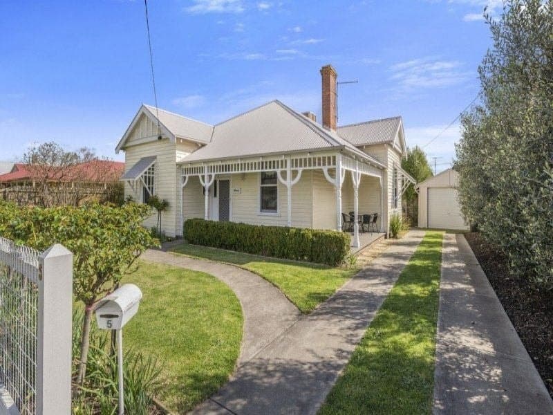 5 McLaughlin Street COLAC VIC, Colac - Image 1