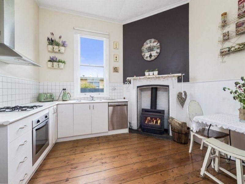 8 William Street COLAC VIC, Colac - Thumbnail 2