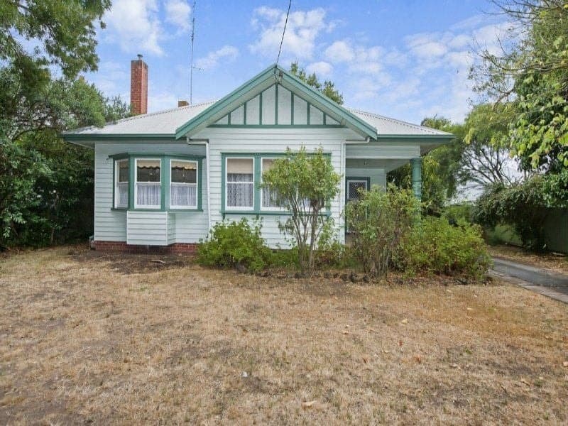 11 Gravesend Street COLAC VIC, Colac - Image 1