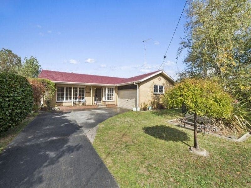 154 Hearn Street COLAC VIC, Colac - Image 1