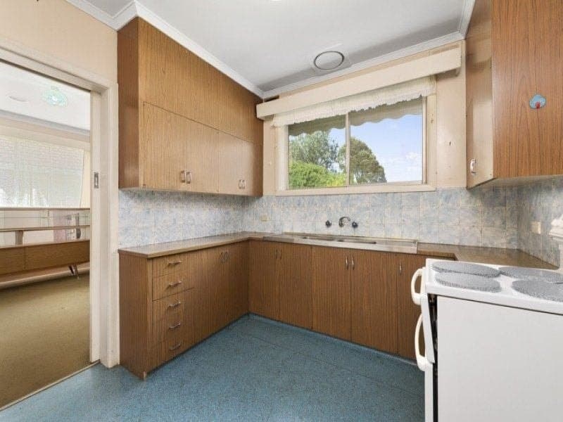154 Hearn Street COLAC VIC, Colac - Thumbnail 2