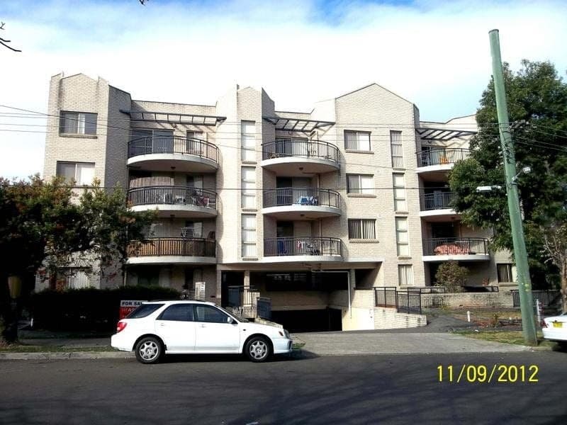 19/30 Fifth Avenue, Blacktown - Image 1