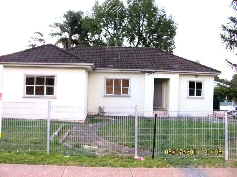 BLACKTOWN, Blacktown - Image 1