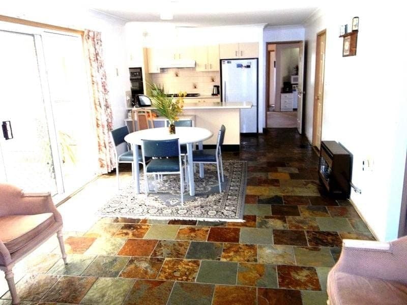 44 Kings Road, Castle Hill - Thumbnail 5