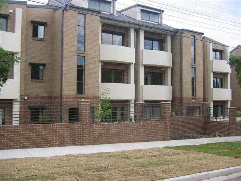 2/9-17 Eastbourne Road, Homebush West - Image 1