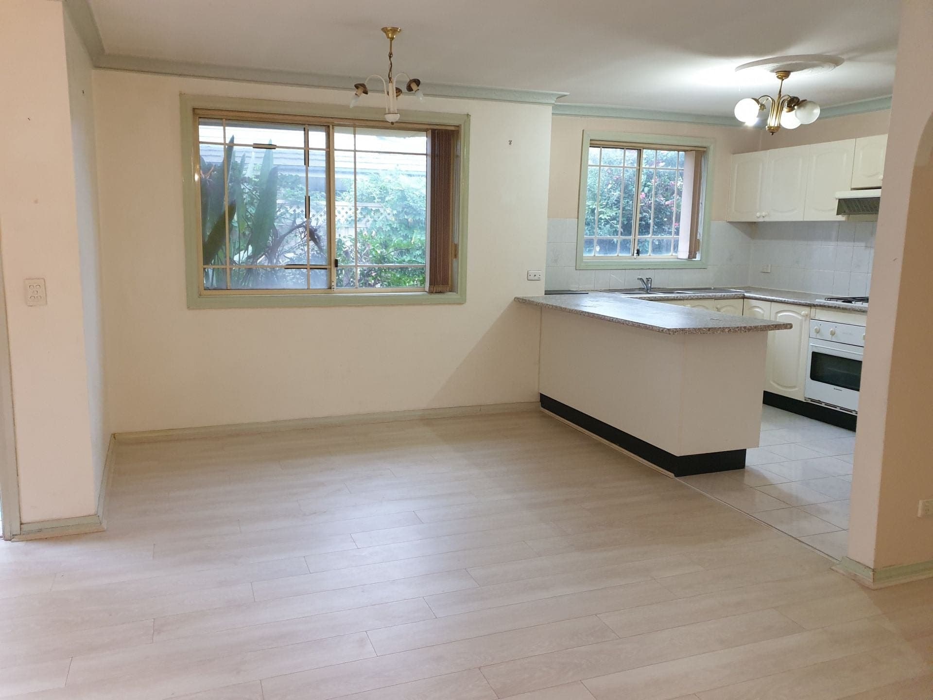 1/9 Hawkesbury Road, Westmead - Thumbnail 2
