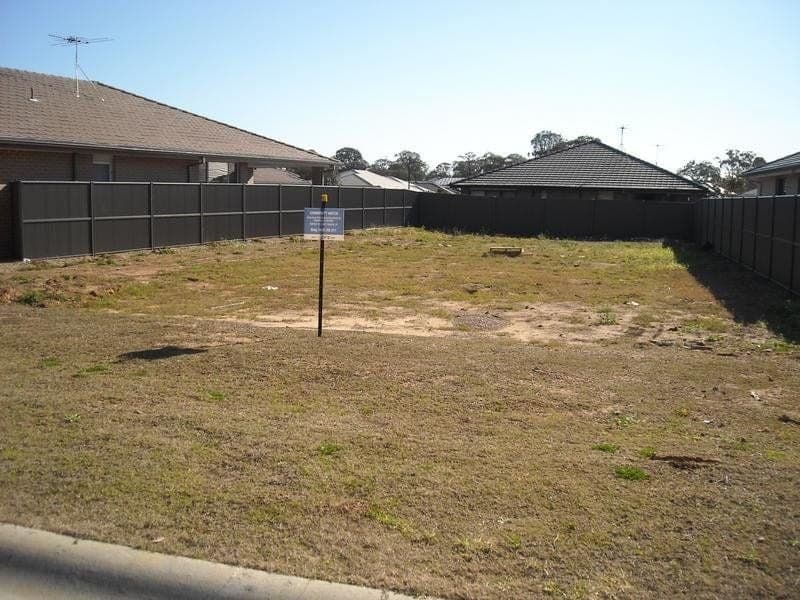 29 Bluebell Crescent, Ropes Crossing - Image 1