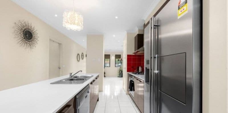 17 Furlong Street, Craigieburn VIC, Craigieburn - Thumbnail 5