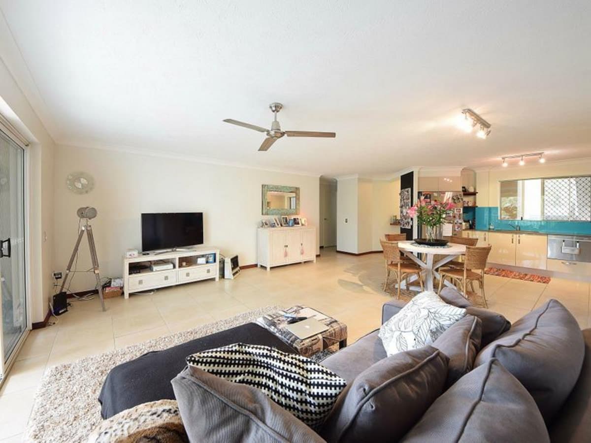12/14 Brake Street, BURLEIGH HEADS, Burleigh Heads - Image 1