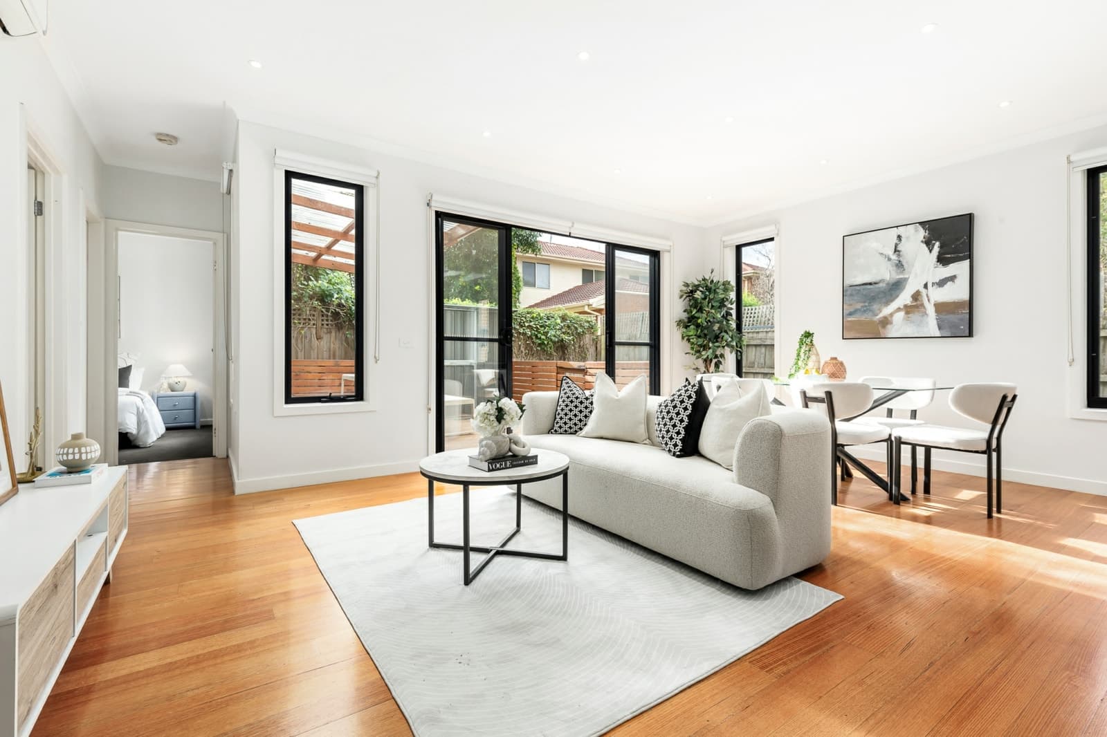 2/28 Koonawarra Street, CLAYTON, Clayton - Thumbnail 2