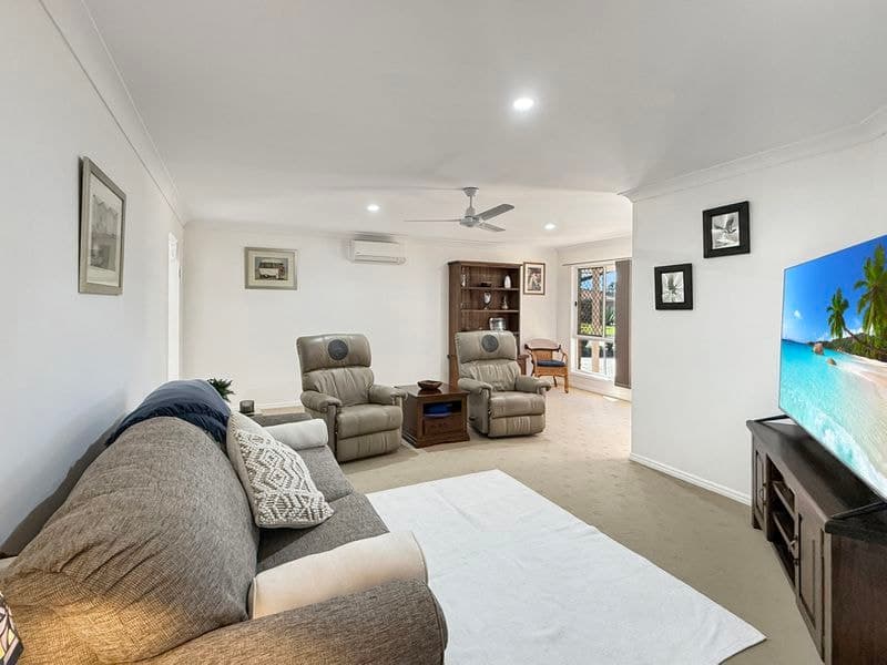 63 Kookaburra Drive, Eli Waters, Eli Waters - Thumbnail 4