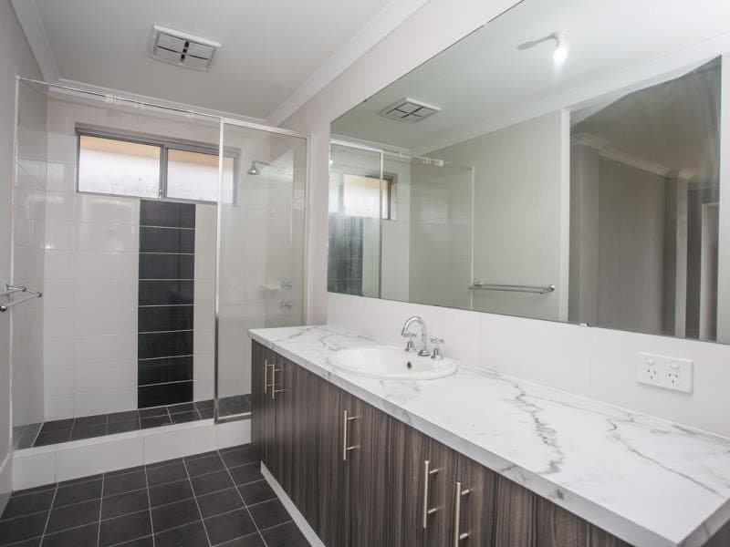 28 Bundoran Street, Bullsbrook WA, Bullsbrook - Thumbnail 5