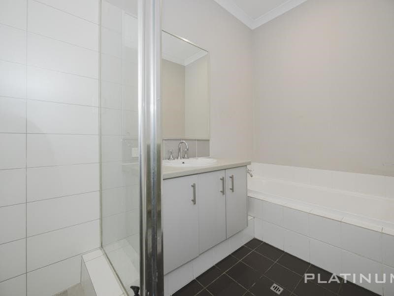 17 Altrincham Grove, Butler WA, Butler - Thumbnail 8