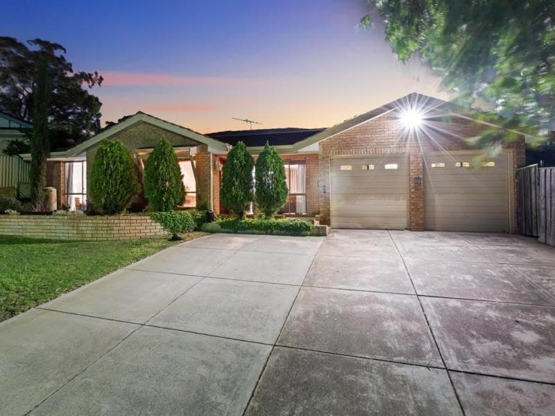 17 Kingston Heath Court, Connolly WA, Connolly - Image 1