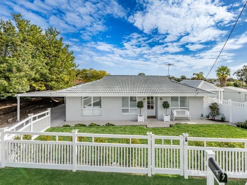 7 Ben Close, Craigie WA 6025, Craigie - Image 1