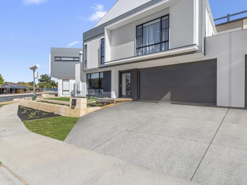 4 Barradine Way, Craigie WA, Craigie - Image 1