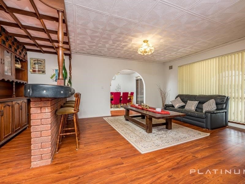 6 Wahroonga Way, Greenwood WA, Greenwood - Thumbnail 4