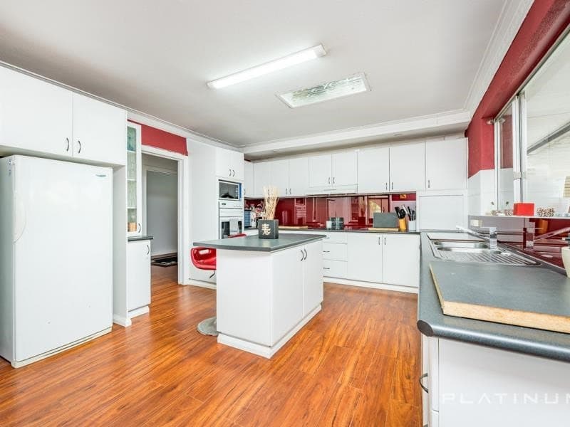 6 Wahroonga Way, Greenwood WA, Greenwood - Thumbnail 7