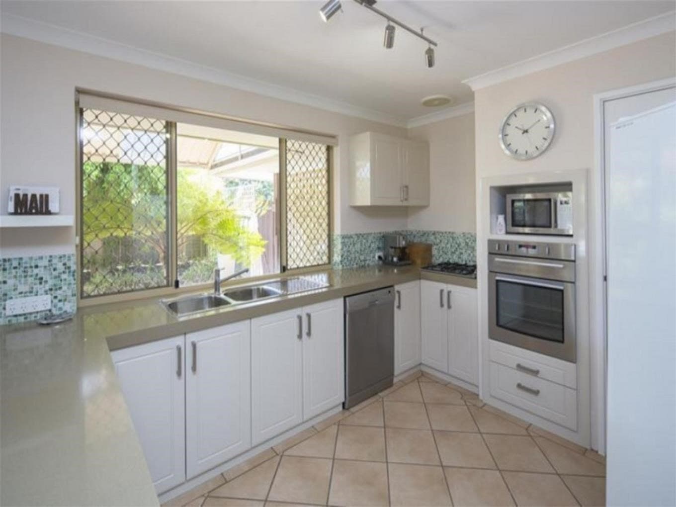 24 Kutcharo Crescent, Joondalup WA, Joondalup - Thumbnail 7