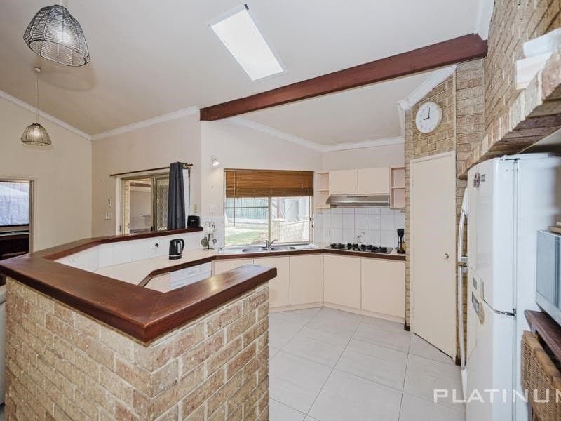 9 Essex Court, Quinns Rocks WA, Quinns Rocks - Thumbnail 3