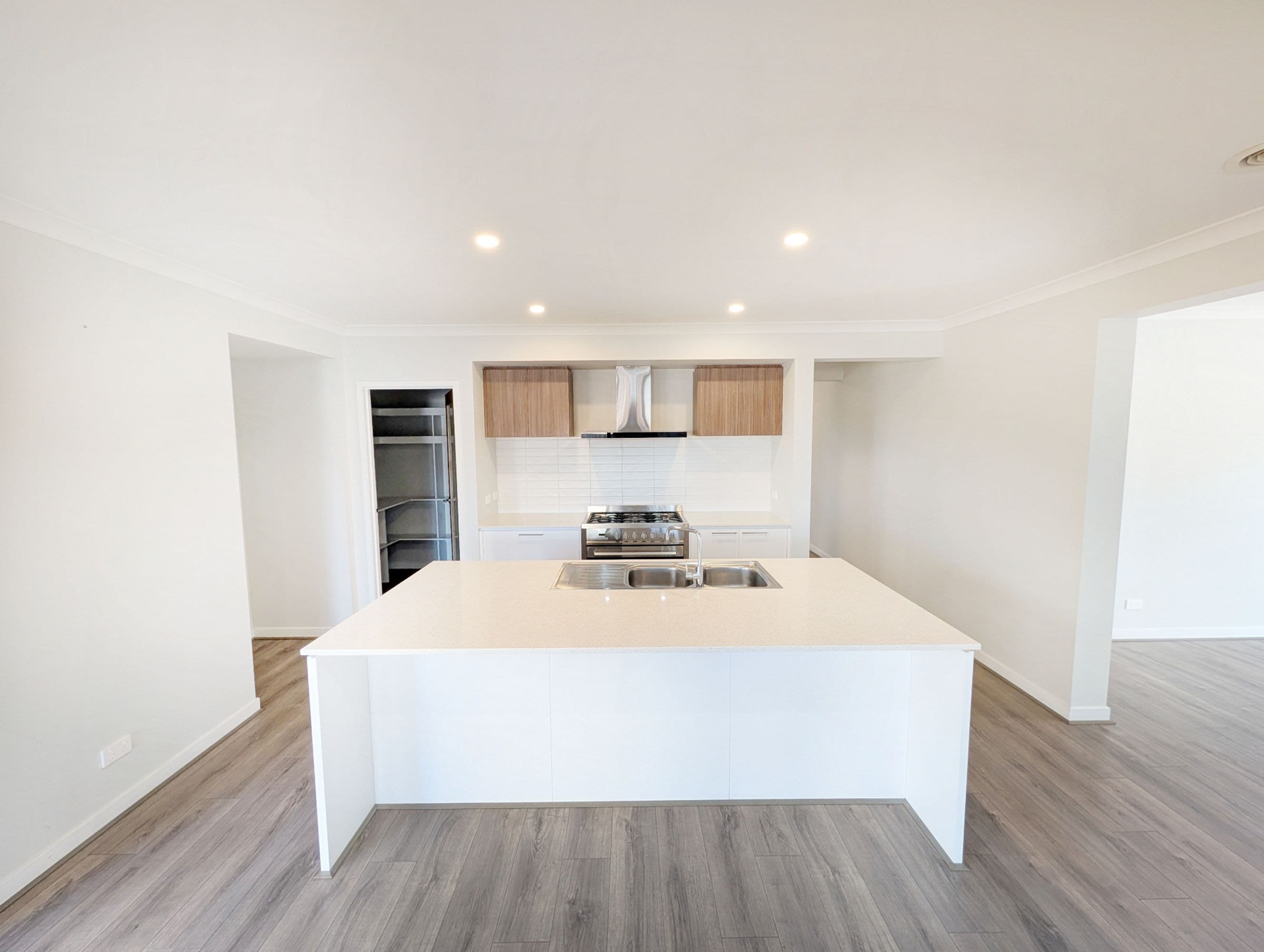 31 Leafy Street, Lara VIC 3212, Lara - Thumbnail 2