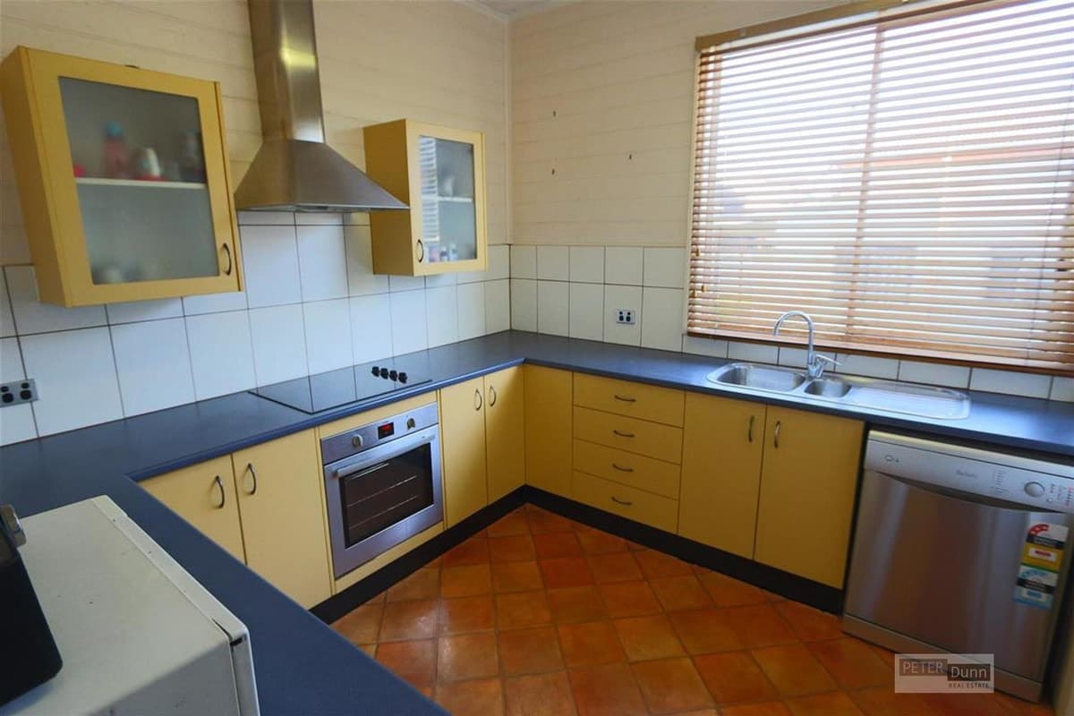 9 Kelso Street, SINGLETON NSW 2330, Singleton - Thumbnail 2