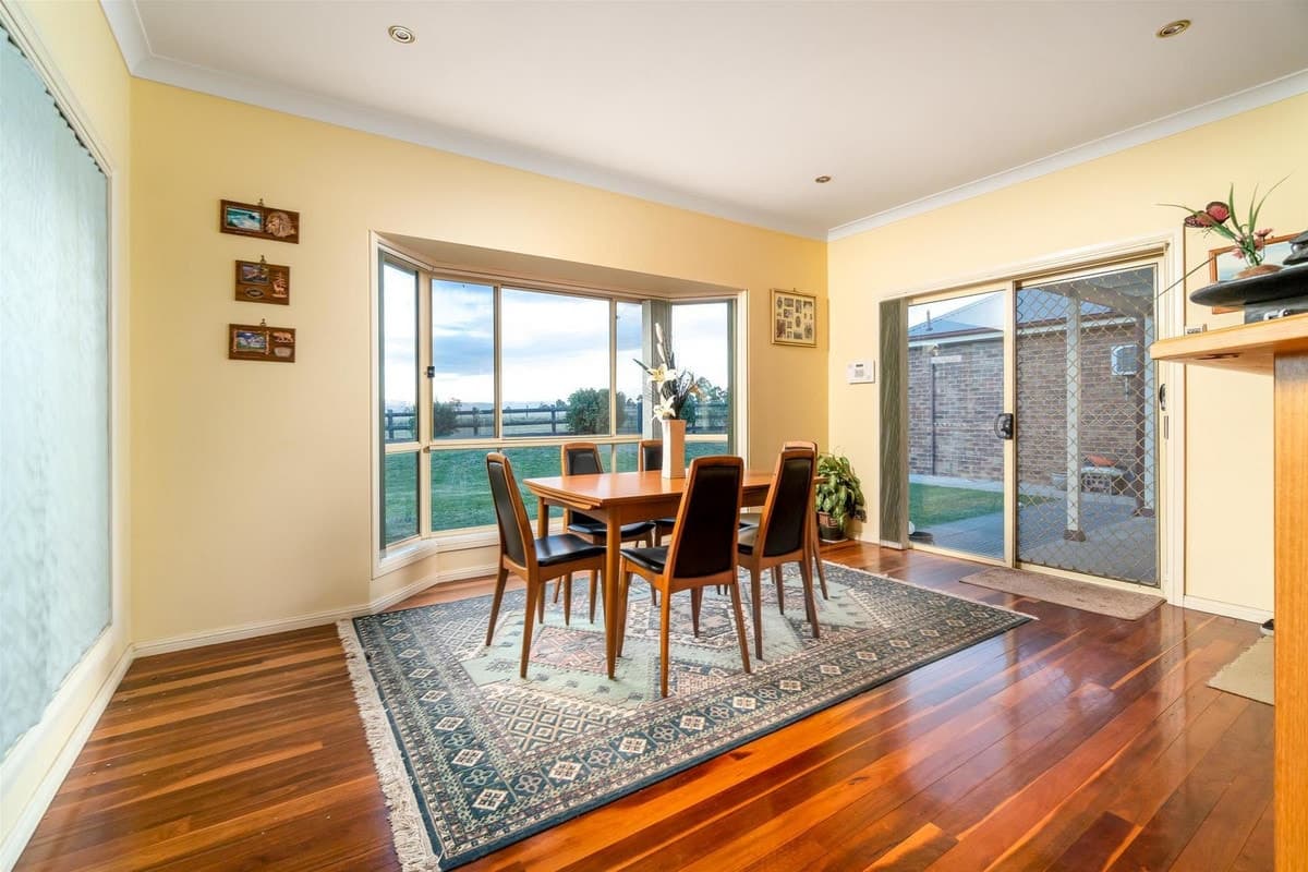 117 Minimbah Drive, SINGLETON NSW 2330, Singleton - Thumbnail 4