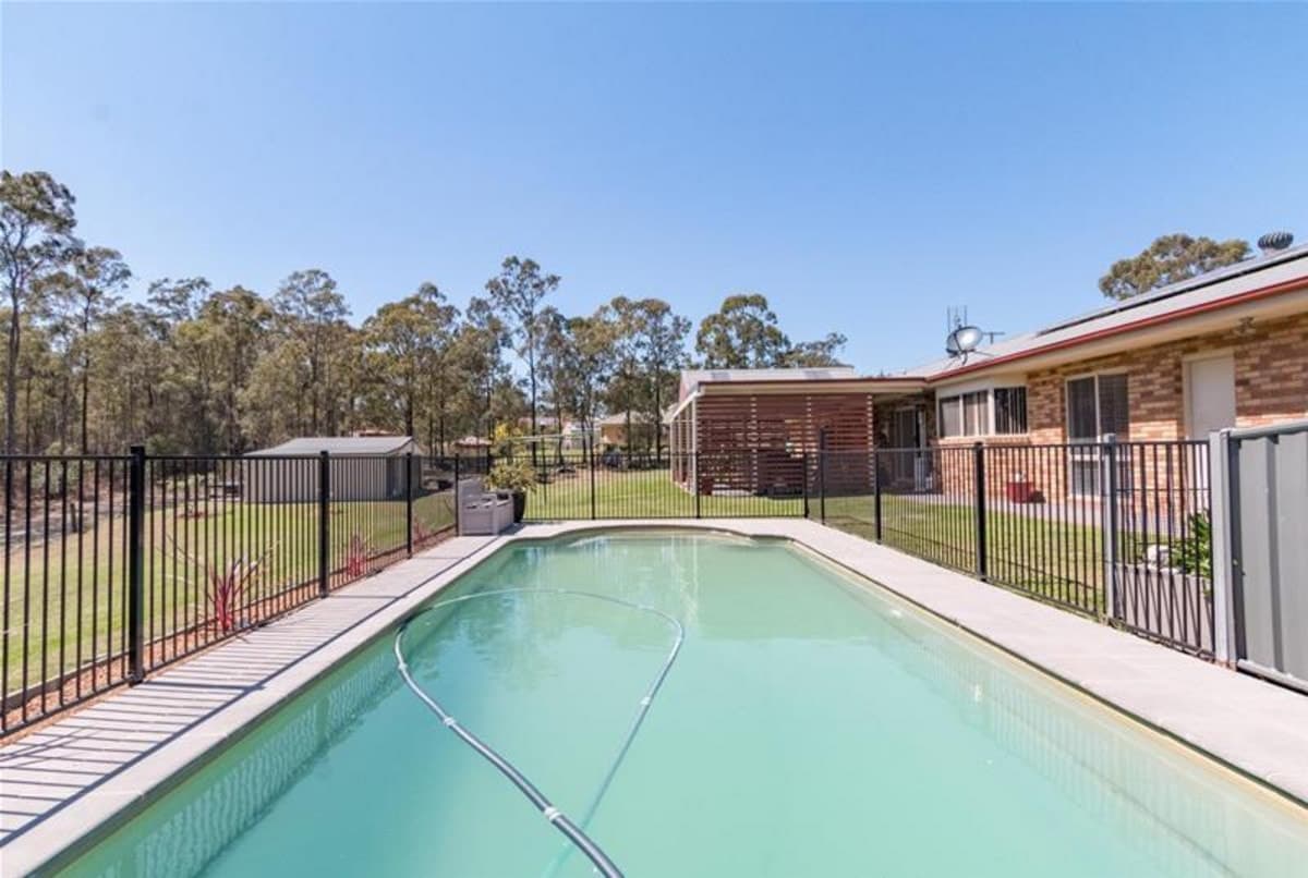 10 Llanrian Drive, SINGLETON NSW 2330, Singleton - Thumbnail 2