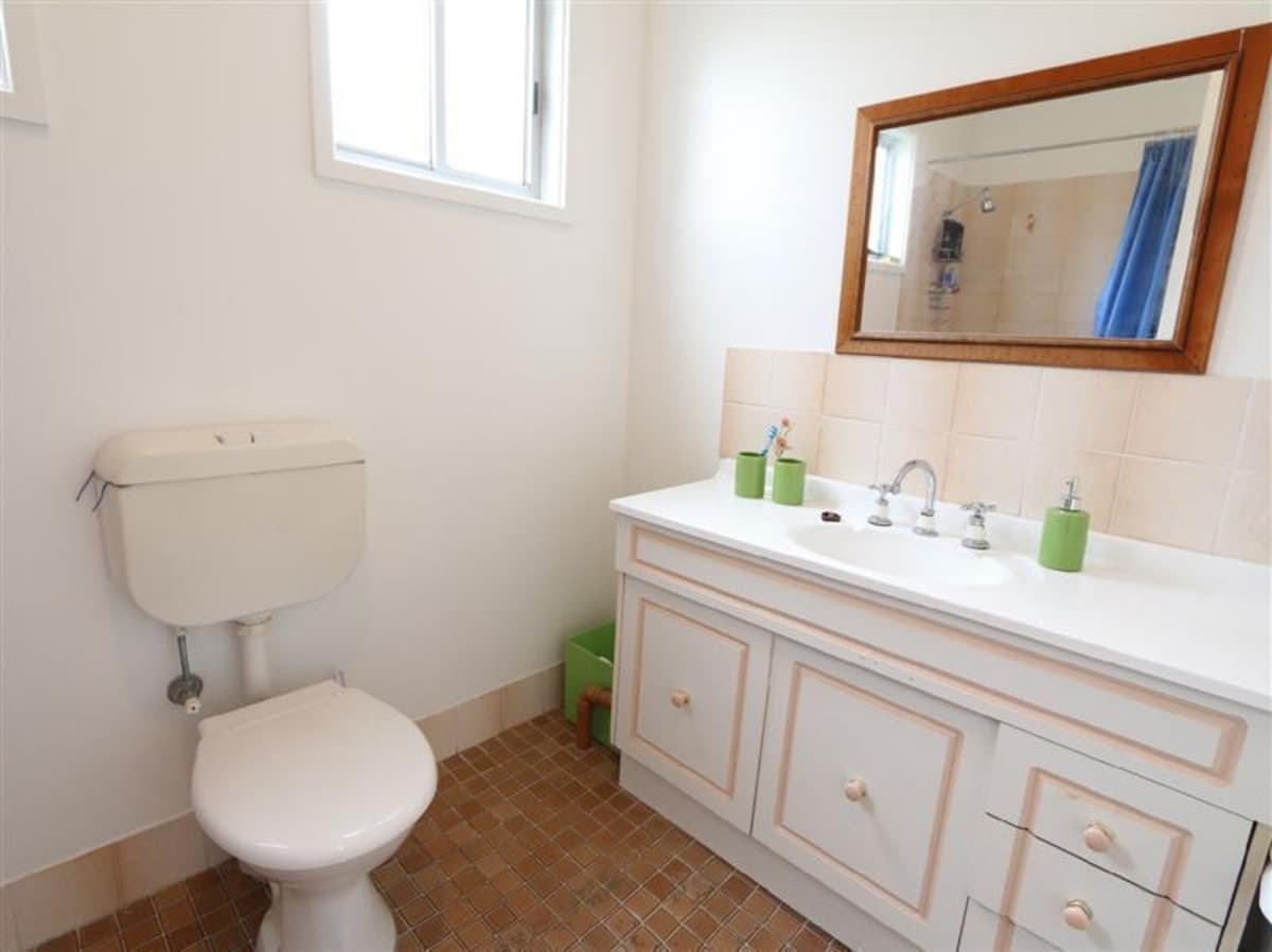 16 Collett Avenue, SINGLETON NSW 2330, Singleton - Thumbnail 6