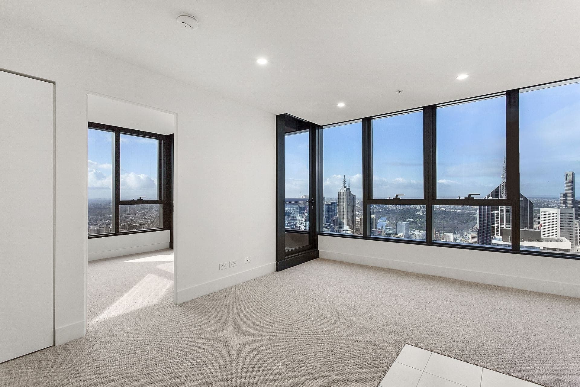 5808/500 Elizabeth Street Melbourne VIC, Melbourne - Thumbnail 3