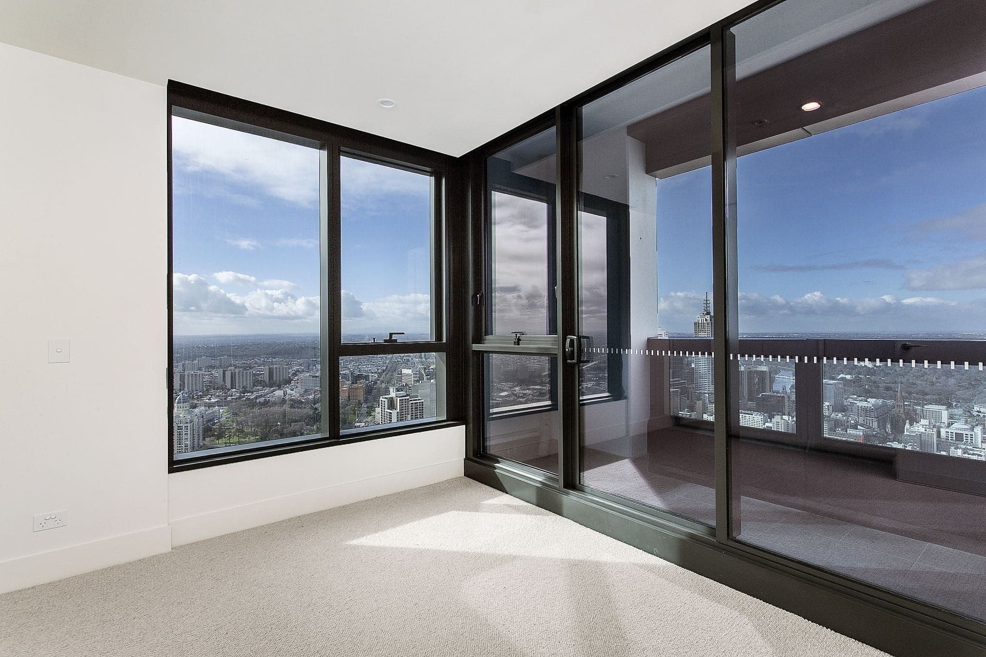5808/500 Elizabeth Street Melbourne VIC, Melbourne - Thumbnail 4