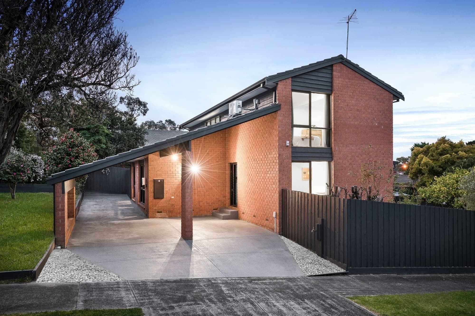 5 Fernlea Crescent, Doncaster East - Image 1
