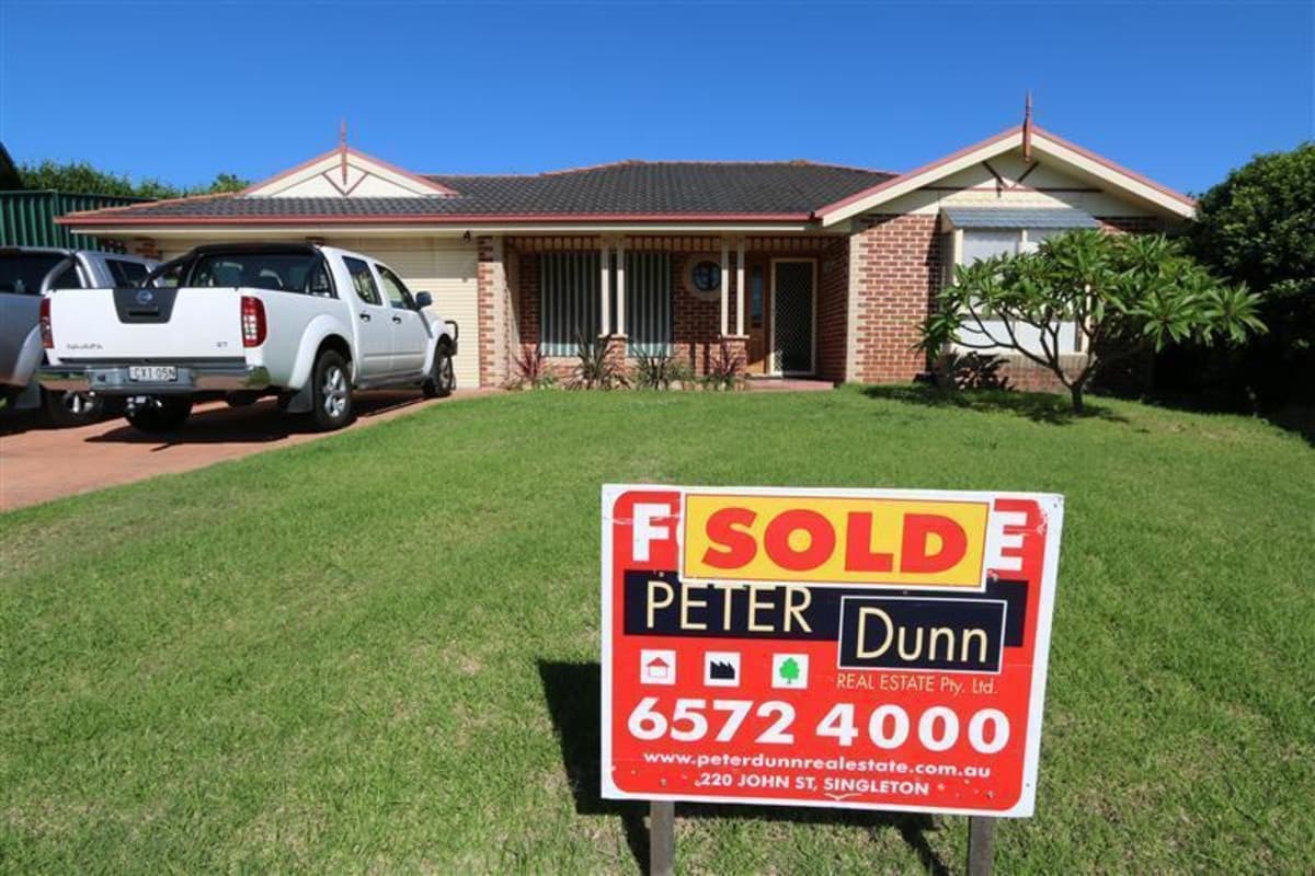 6 Lawrence Place, SINGLETON NSW 2330, Singleton - Image 1