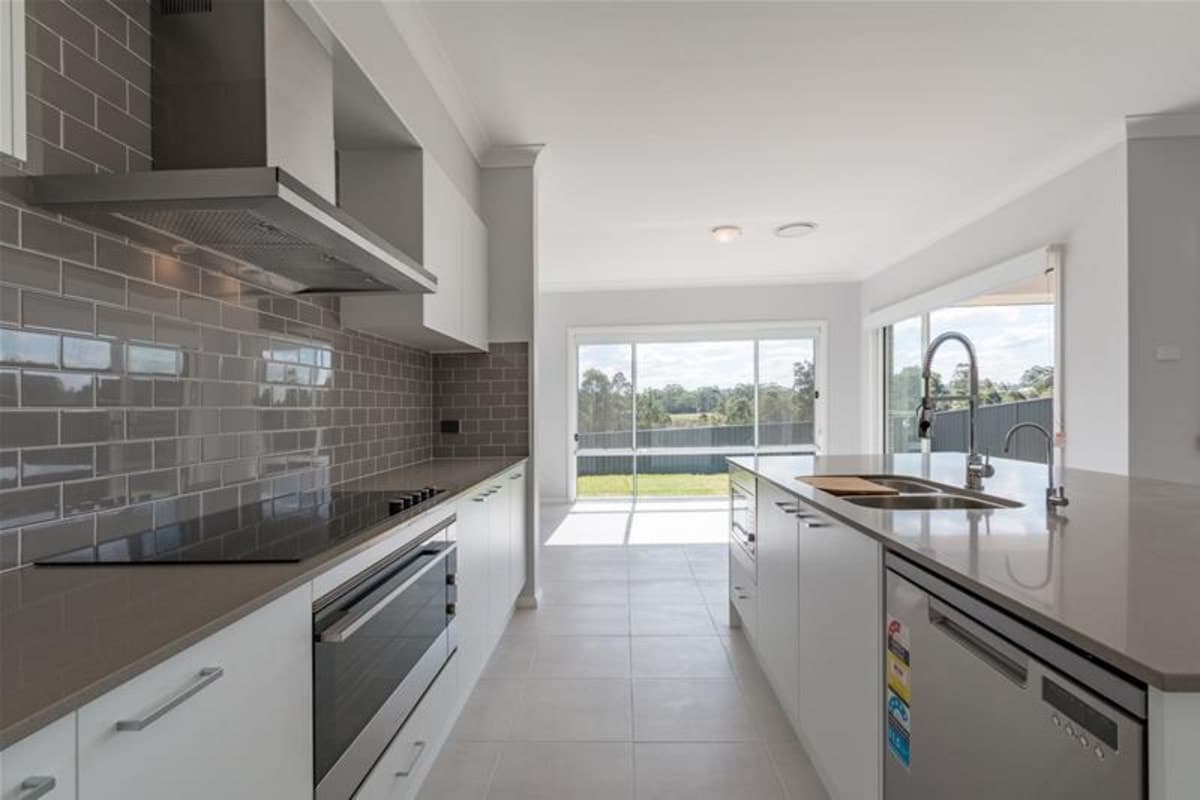 18 Dimmock Street, SINGLETON NSW 2330, Singleton - Thumbnail 2