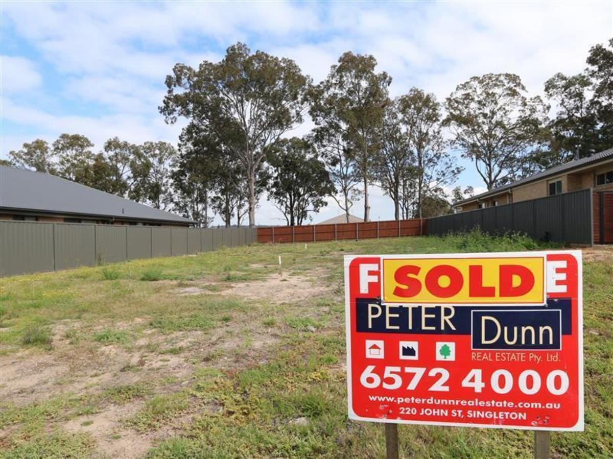810 Sqm Block...fully Fenced...ready To Build!!, $199,000, Singleton - Image 1